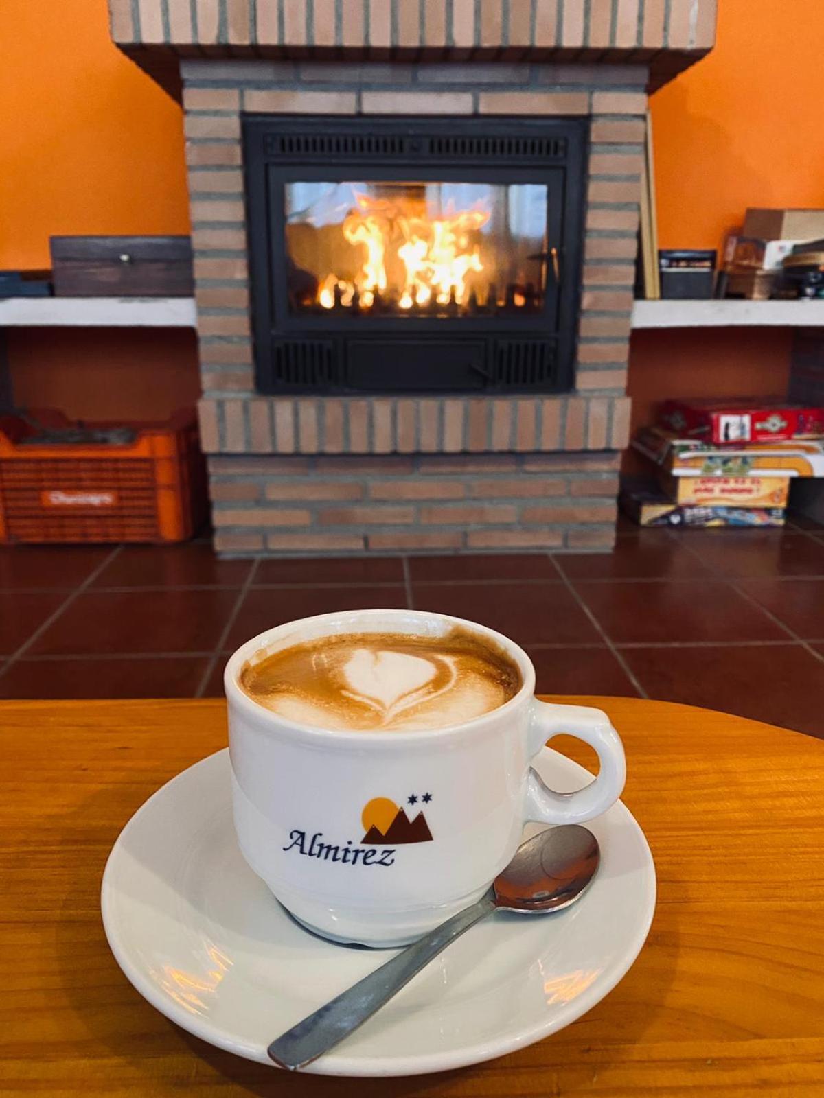 Hotel Rural Familiar Almirez-Alpujarra ラウハル・デ・アンダラクス エクステリア 写真